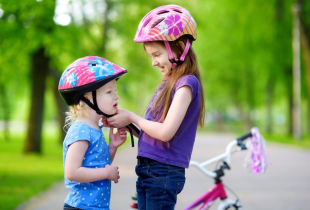 bambini-bicicletta-si-sicurezza