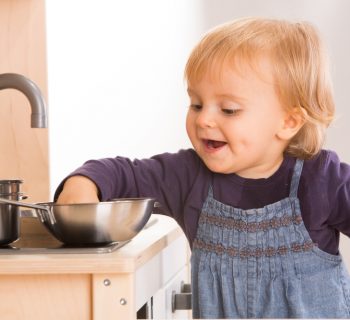 cucina-giocattolo-per-bambini-gioco-o-strumento-educativo