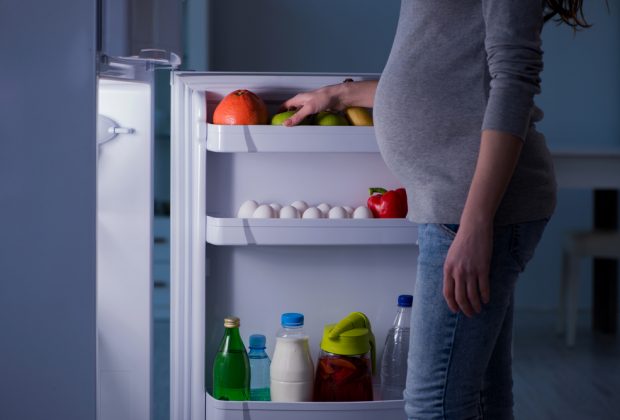 fame-in-gravidanza-uno-studio-rivela-come-i-feti-telecomandino-la-mamma