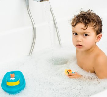 bambino-e-igiene-come-insegnargli-lavarsi-da-solo