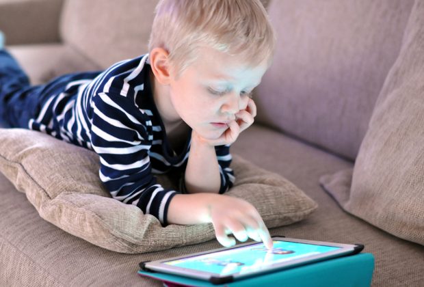 bambini-e-tecnologia-quando-sono-i-big-del-web-a-vietarla-ai-propri-figli