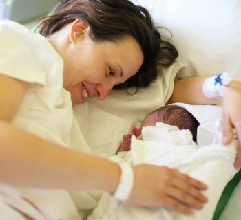 post-parto-nella-mamma-e-nel-bambino-le-nuove-raccomandazioni-dell-oms