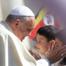il-papa-non-condannate-mai-i-figli-omosessuali