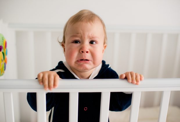 baby-crying-in-the-crib