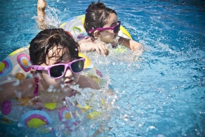 bambini-e-rischio-annegamento-ecco-perche-e-importante-insegnare-loro-a-nuotare