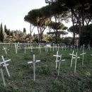 cimitero-dei-feti-abortiti-di-roma-via-il-nome-delle-mamme-dopo-una-lunga-battaglia