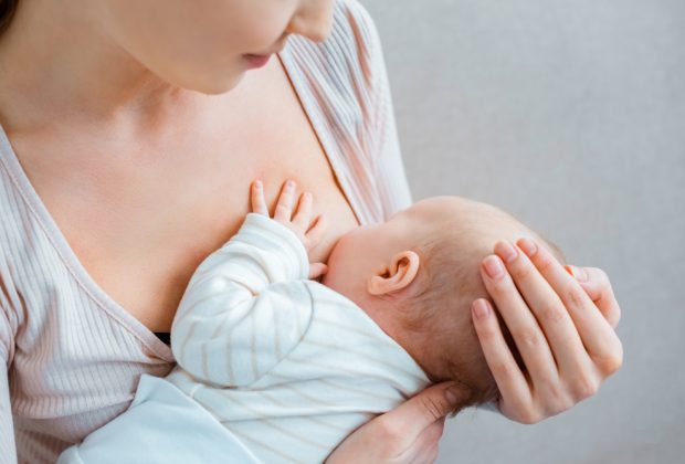 immagine-mamma-influenza-allattamento